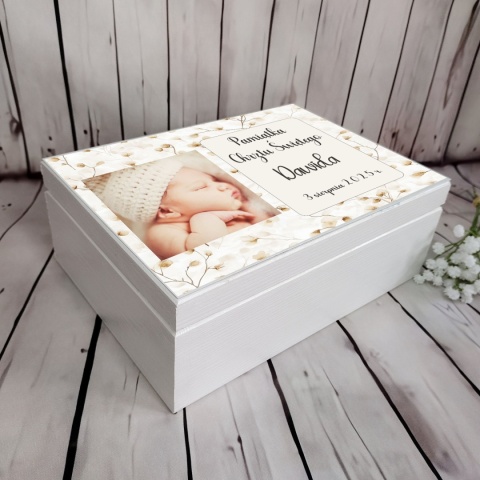 biblia na chrzest w pudełku ze zdjęciem dziecka