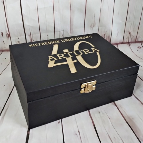 prezent urodzinowy dla faceta niezbędnik prezent na 40 dla niego