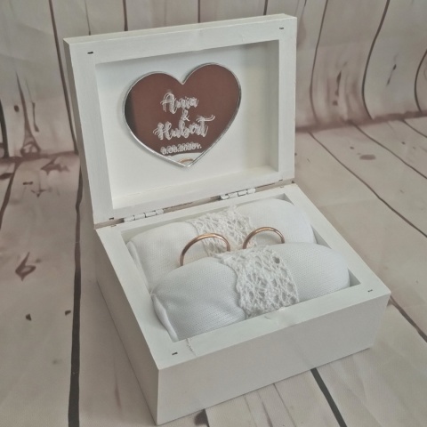 pudełko na obrączki drewniane białe pudełko na obrączki
