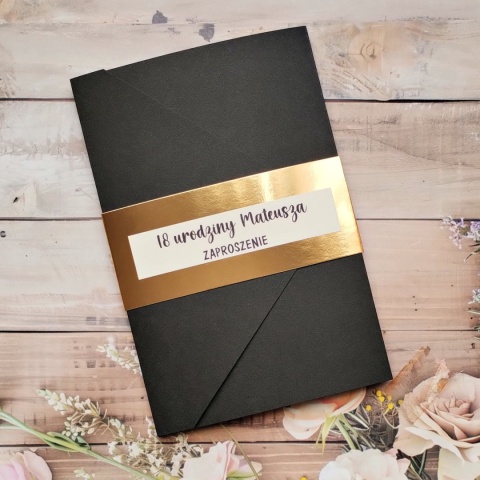 zaproszenia na 18 urodziny dla chłopaka zaproszenia na 18 złoto czarne